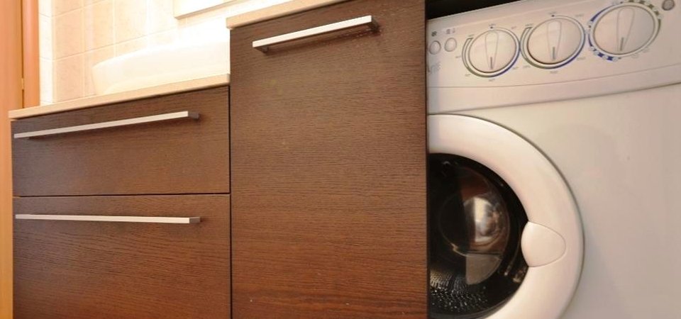 Куда поставить стиральную машину: 4 лучших варианта