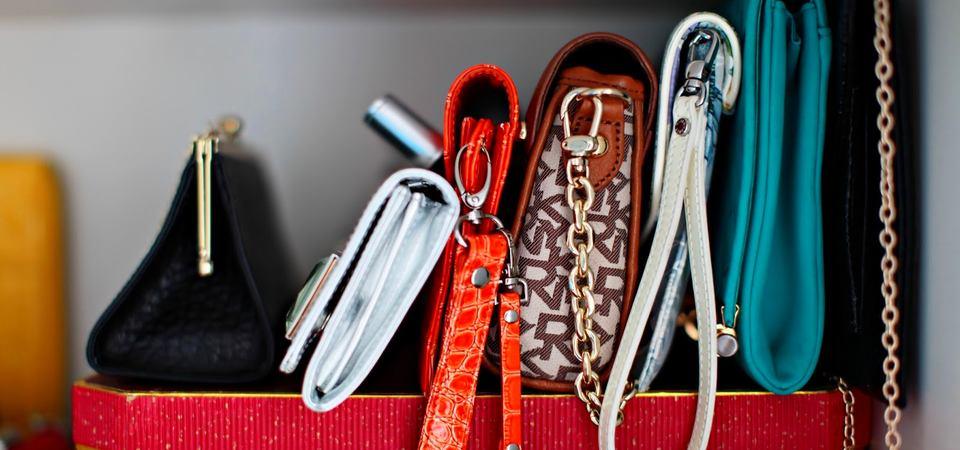 Женское счастье: как хранить дамские сумки