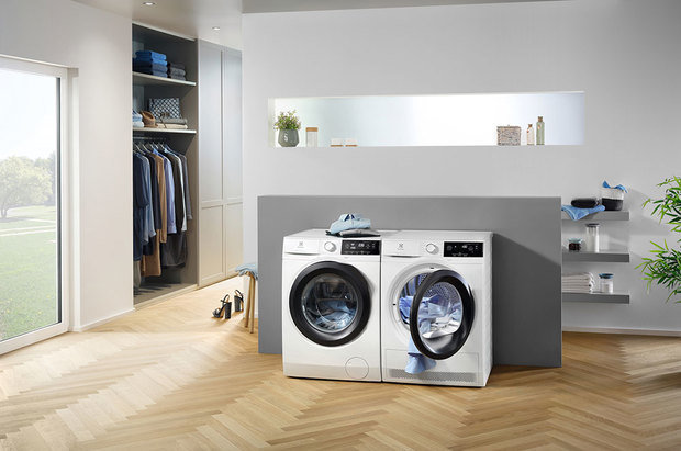 По барабану на лейблы — инсталляция Electrolux в «Цветном»