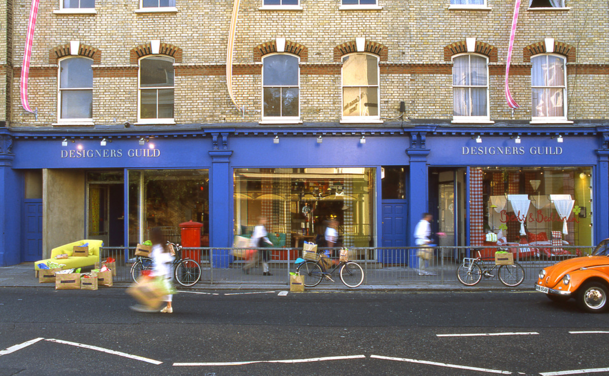 Выставка Out of the blue: 50 лет компании Designers Guild