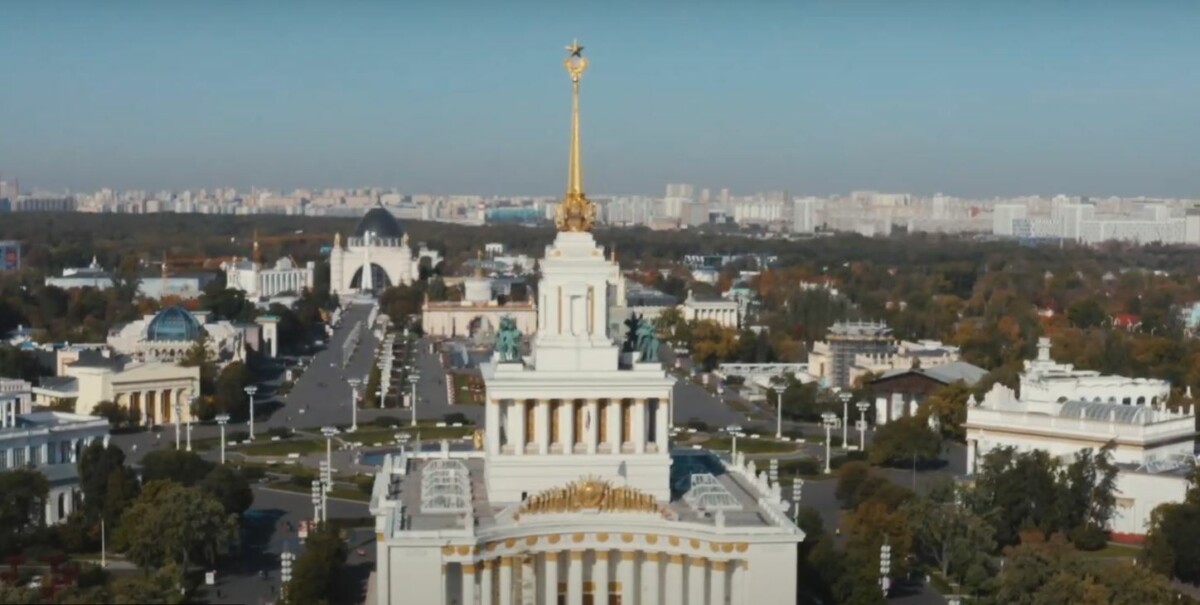 Видеоэкскурсии по ВДНХ и «Зарядью» появились на Russpass