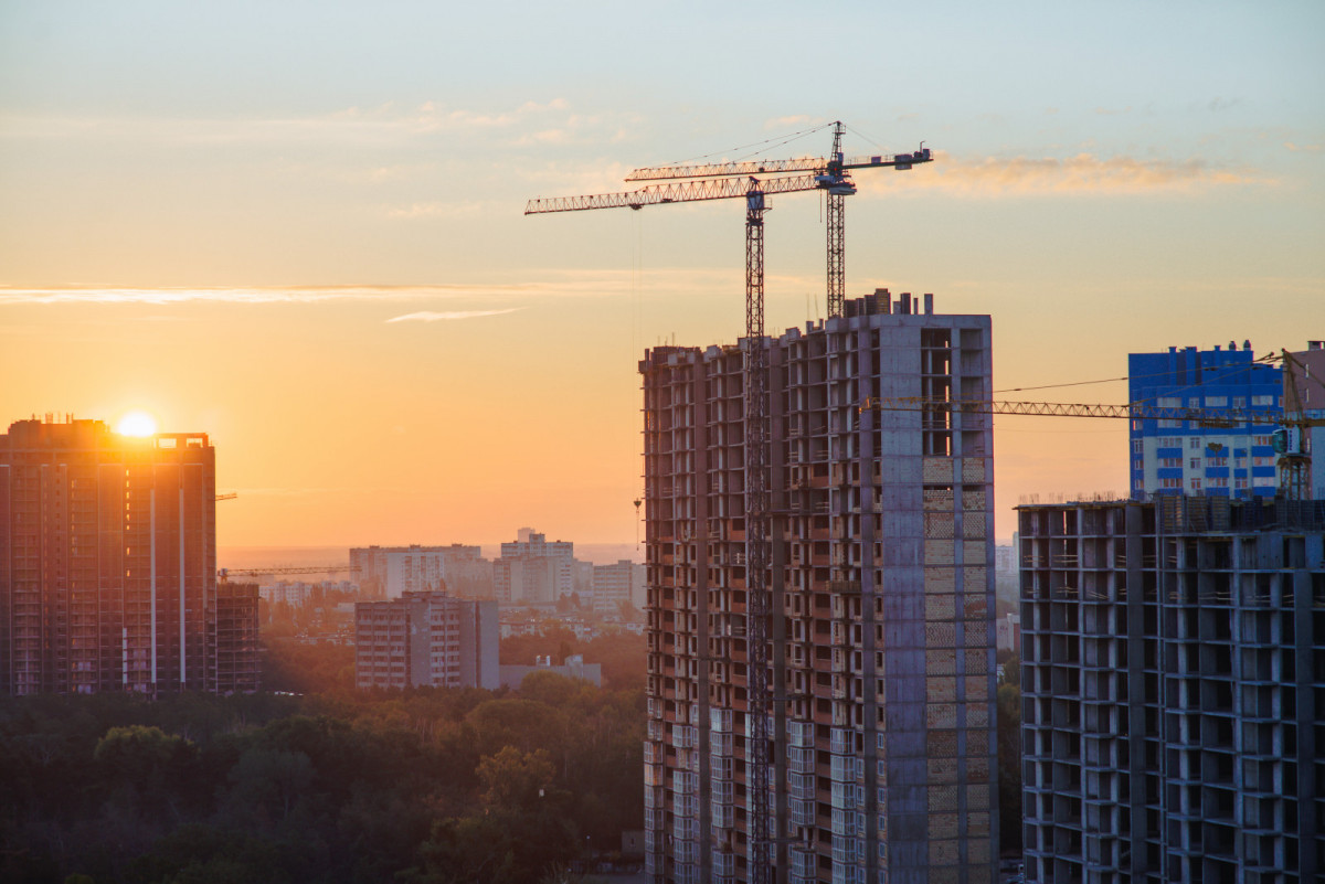 В каких новостройках активно скупали недвижимость