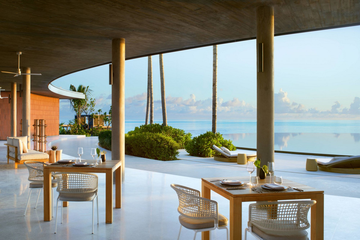 На Мальдивах 1 июня открылся новый отель Ritz-Carlton Maldives