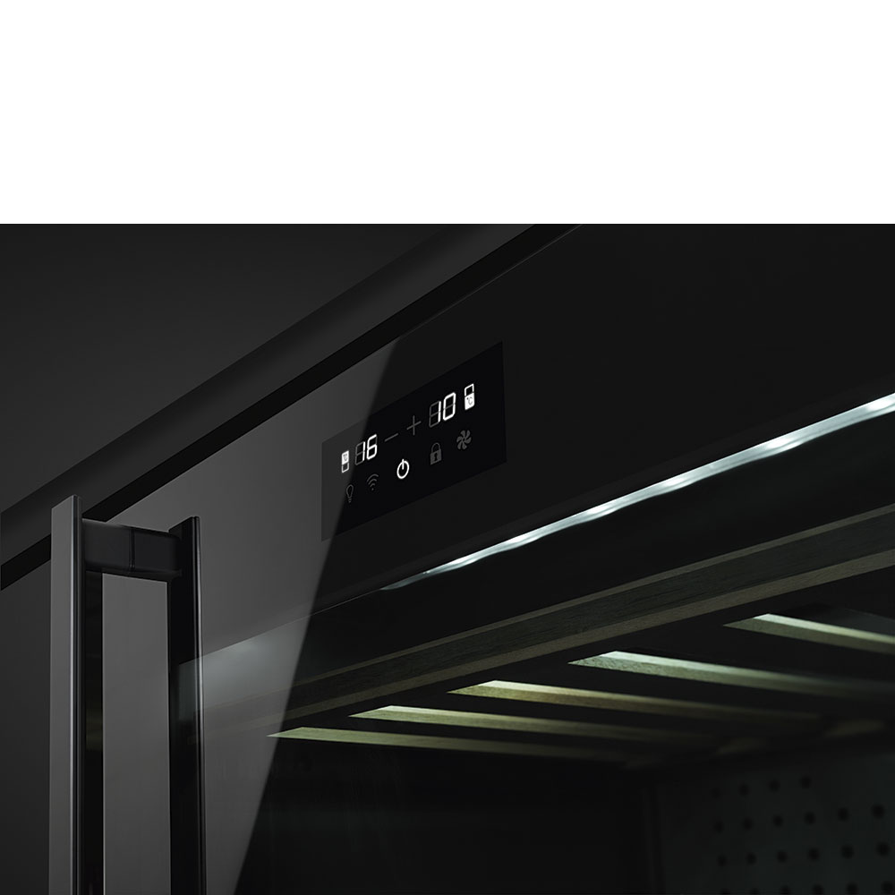 Винный шкаф от Smeg обеспечит нужные условия хранения вина