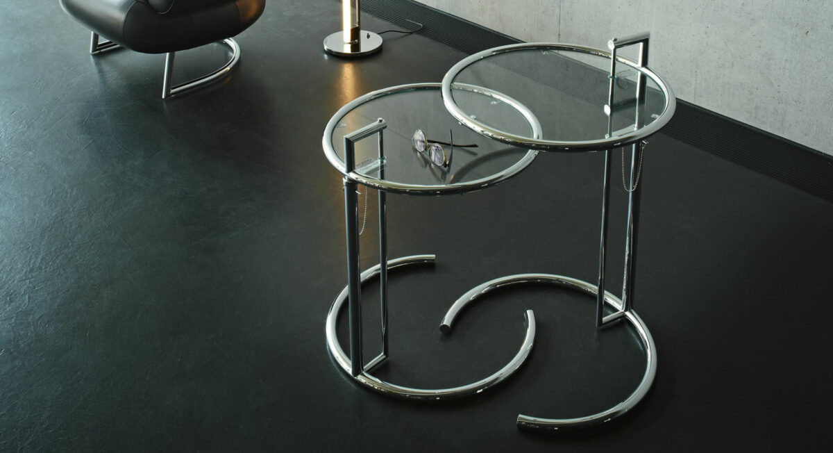 Культовый предмет: столик Adjustable Table — E 1027